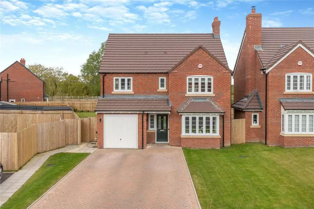 Modern Elegance: A Stunning Four-Bedroom Detached New Build in the UK